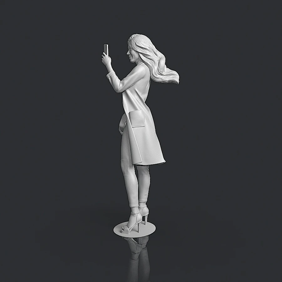 Woman Resin Figure (AL009)