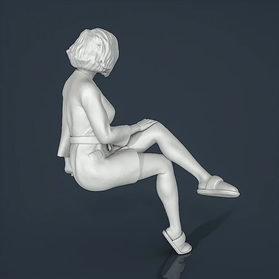 Woman Resin Figure (U134D)