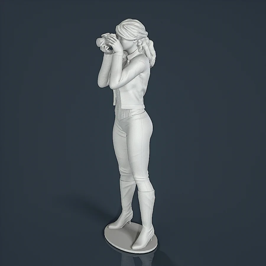 Woman Resin Figure (U153)