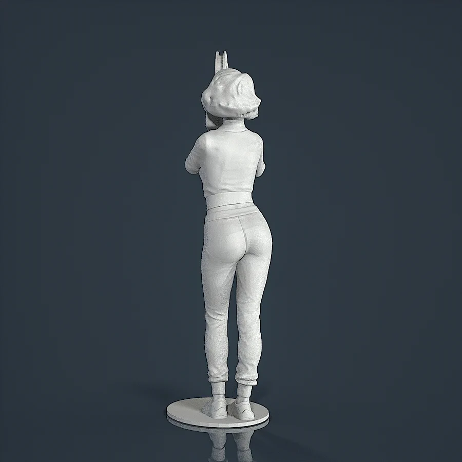 Woman Resin Figure (U558)