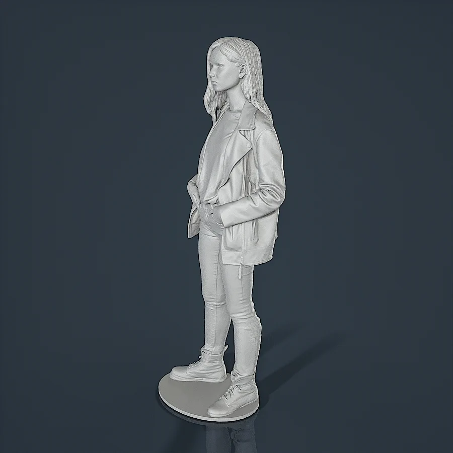 Woman Resin Figure (U995)